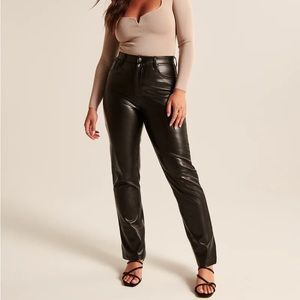 Curve Love Vegan Leather 90s Straight Pants